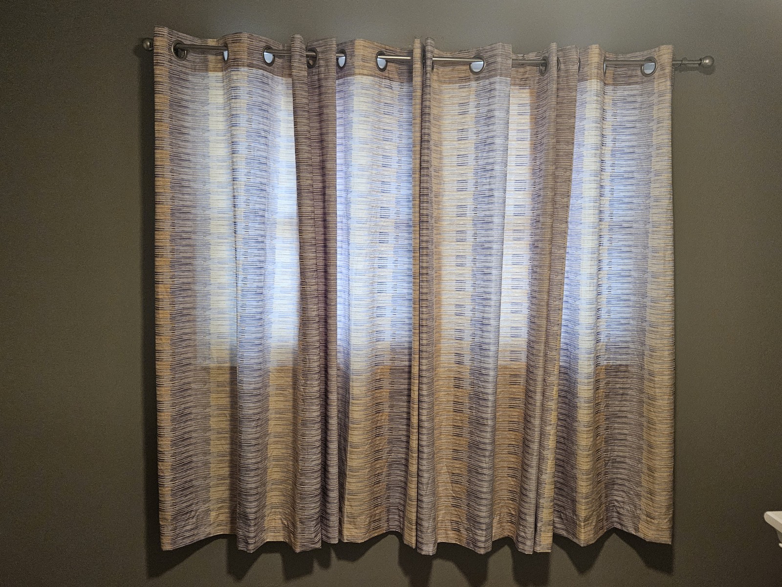 Set of 4 Curtains Each 62″ W x 40″H