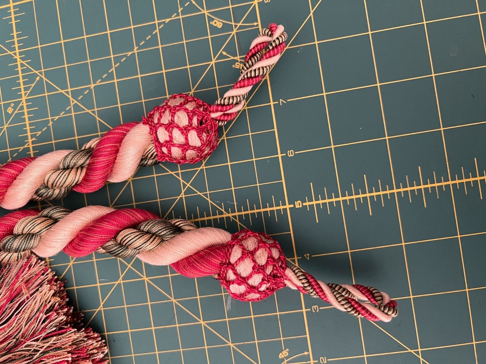 Curtain Tie-Back Tassels Set of Two ROBERT ALLEN Designer Sashiel Aurora France