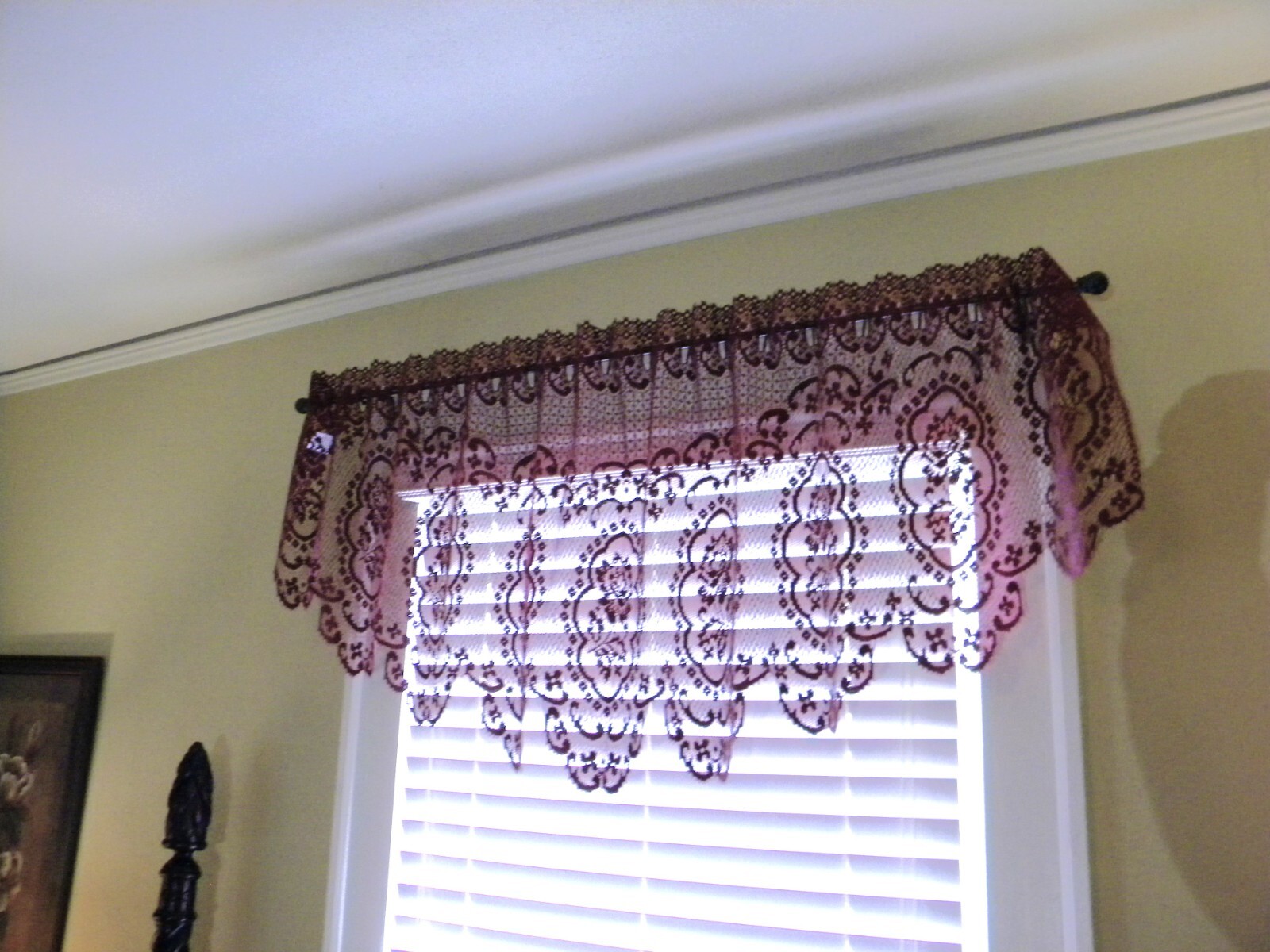 Discontinued Heritage Lace Cameo Rose 60″ x 24″ Burgundy Festoon Window Valance