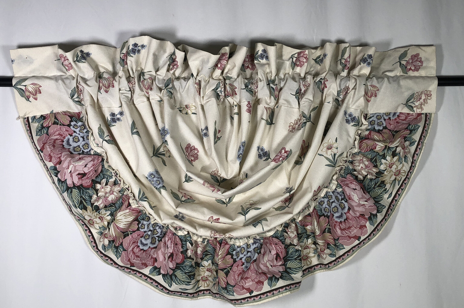Wamsutta Vintage Valance Curtain Half Round Scalloped Shabby Farm Cottage Set 2