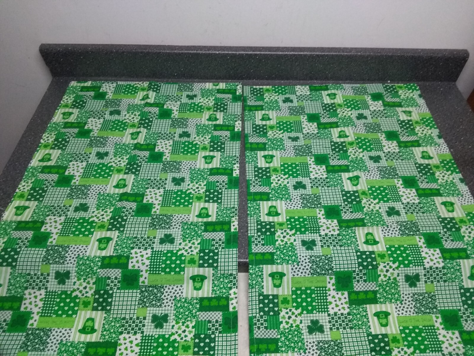 Vintage Shamrock Window Curtains, St Patrick’s Day 20″»W x 40″L (Pack of 2)