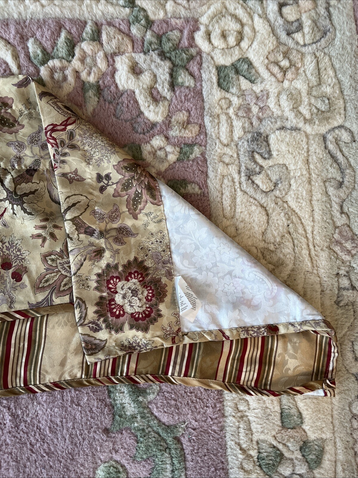 Traditions by Waverly Navarra Antique Scallop Valance Rod Pocket 52″W X 18″L