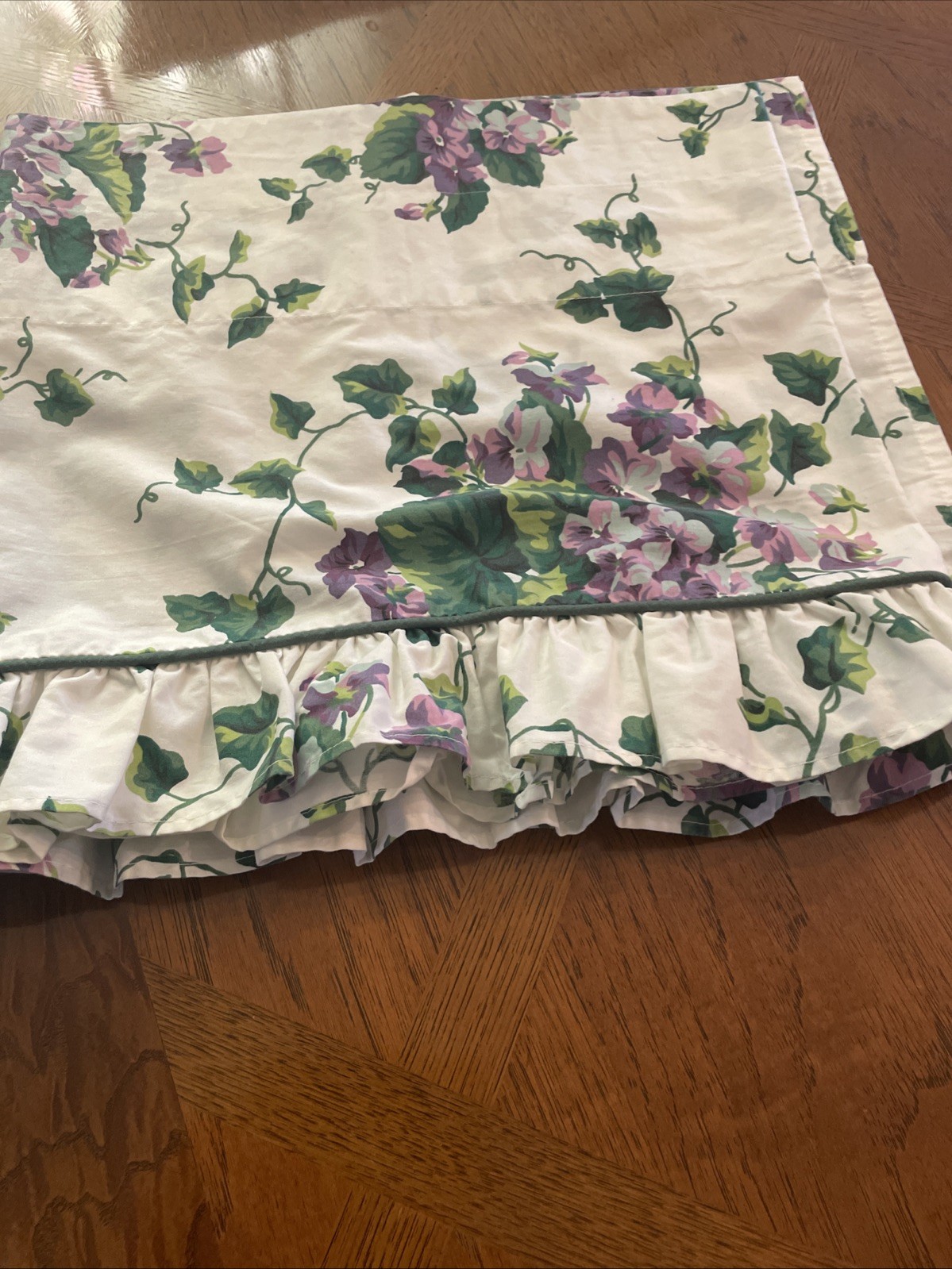 Waverly Garden Room Valance Vintage Purple Violet Flowers 17 X 71