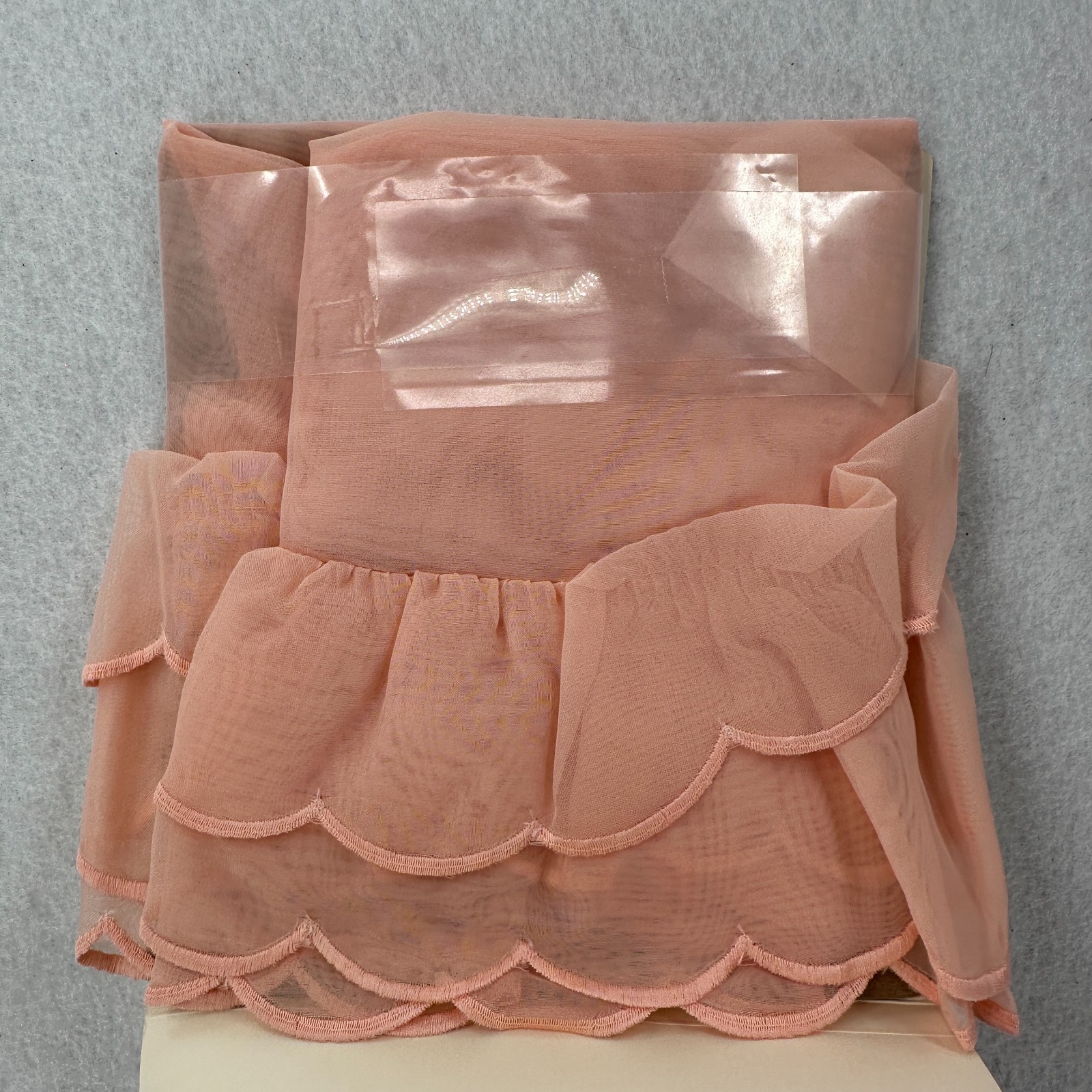 VTG Lizette Ascot Valance Shear Soft Peach Ruffle 21″ X 30″ Length Pocket Rod