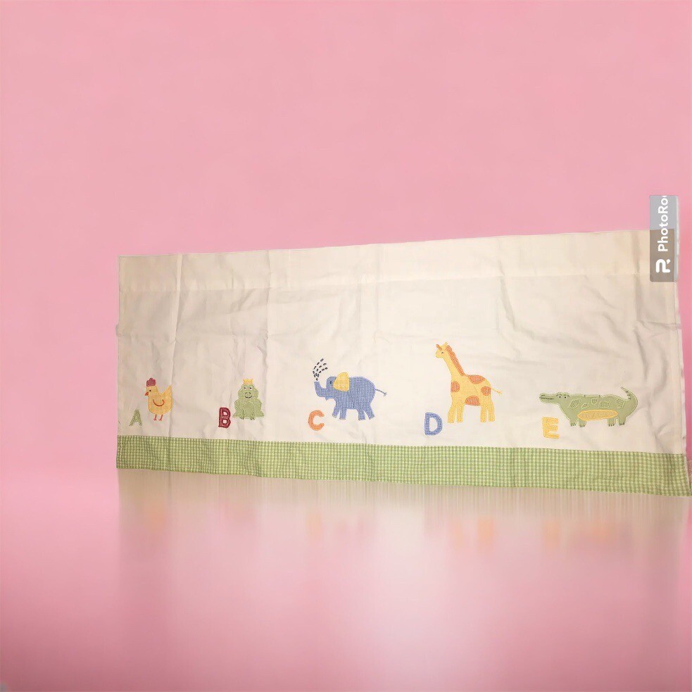 POTTERY BARN KIDS Valance Nursery Window Curtain Animals ABC Applique 43.5″x18″
