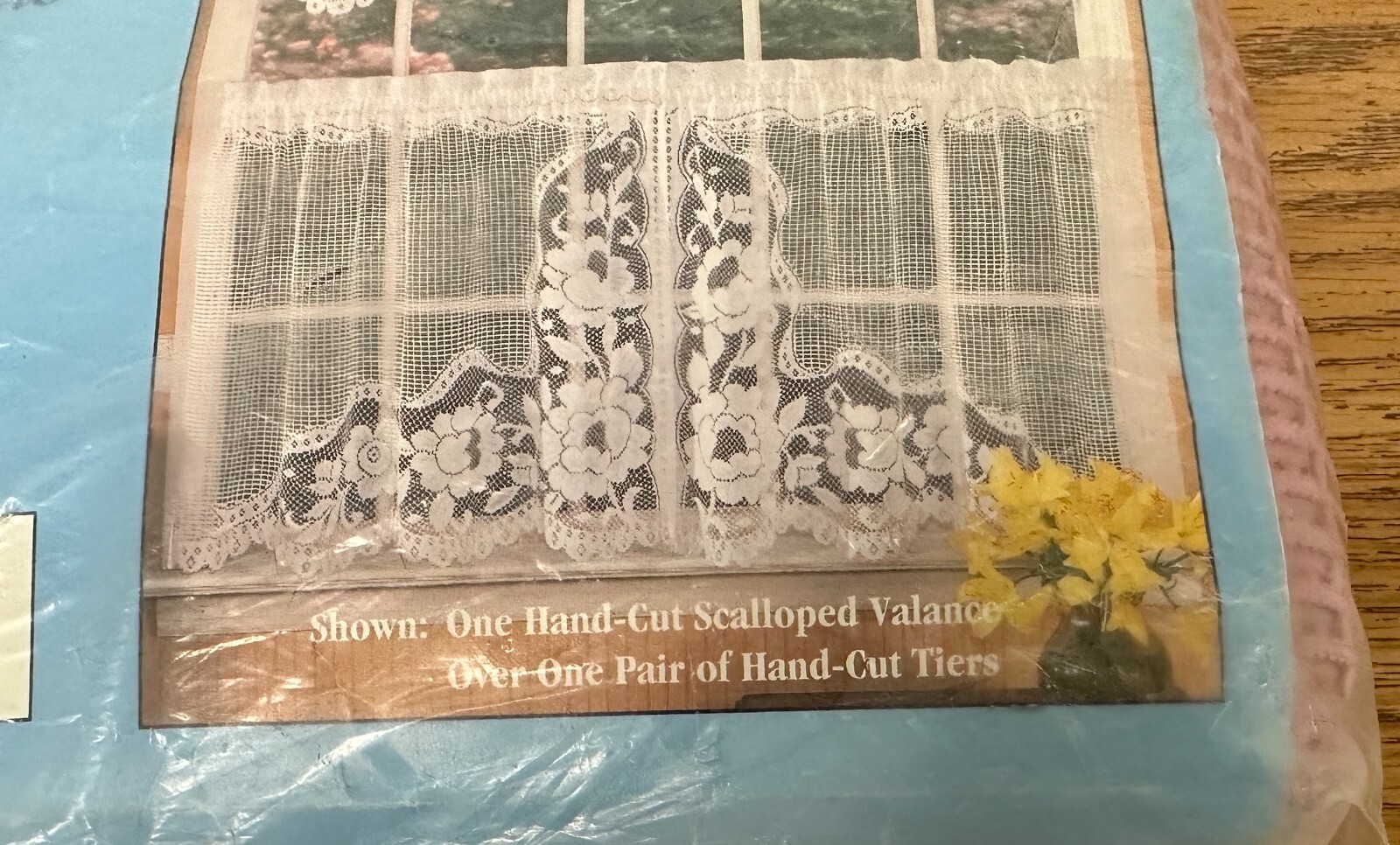 Vintage Quaker Lace Windsor Tier Curtain Pair – Mauve – 72″L x 36″W NEW