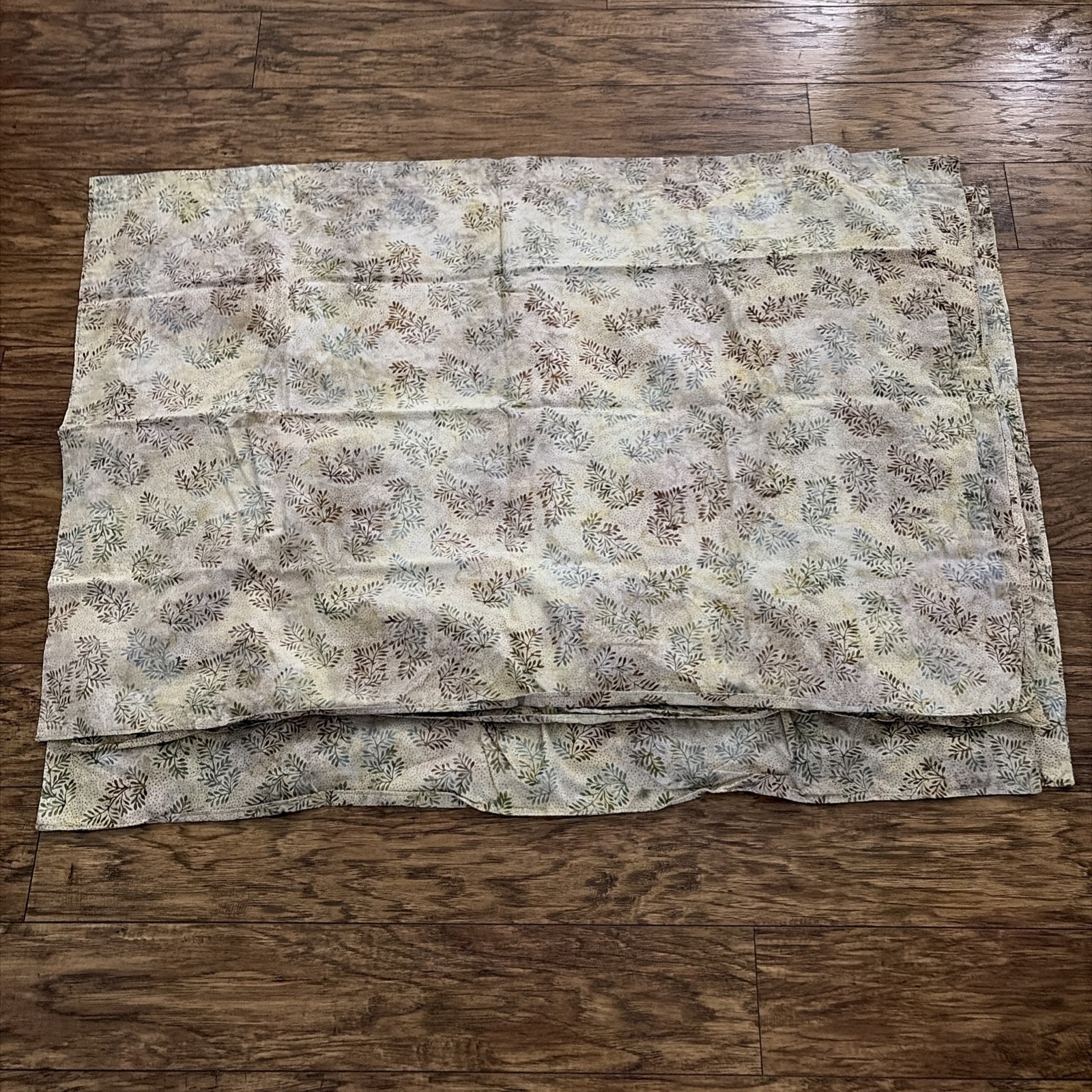 Curtain Panels Set Of 4. Homemade 43×30 inch. 100% cotton quilting fabric.
