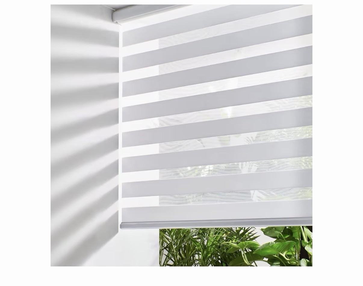 Arctic White Cordless Zebra Roller Shade – Dual Layer Polyester (34×72 in)
