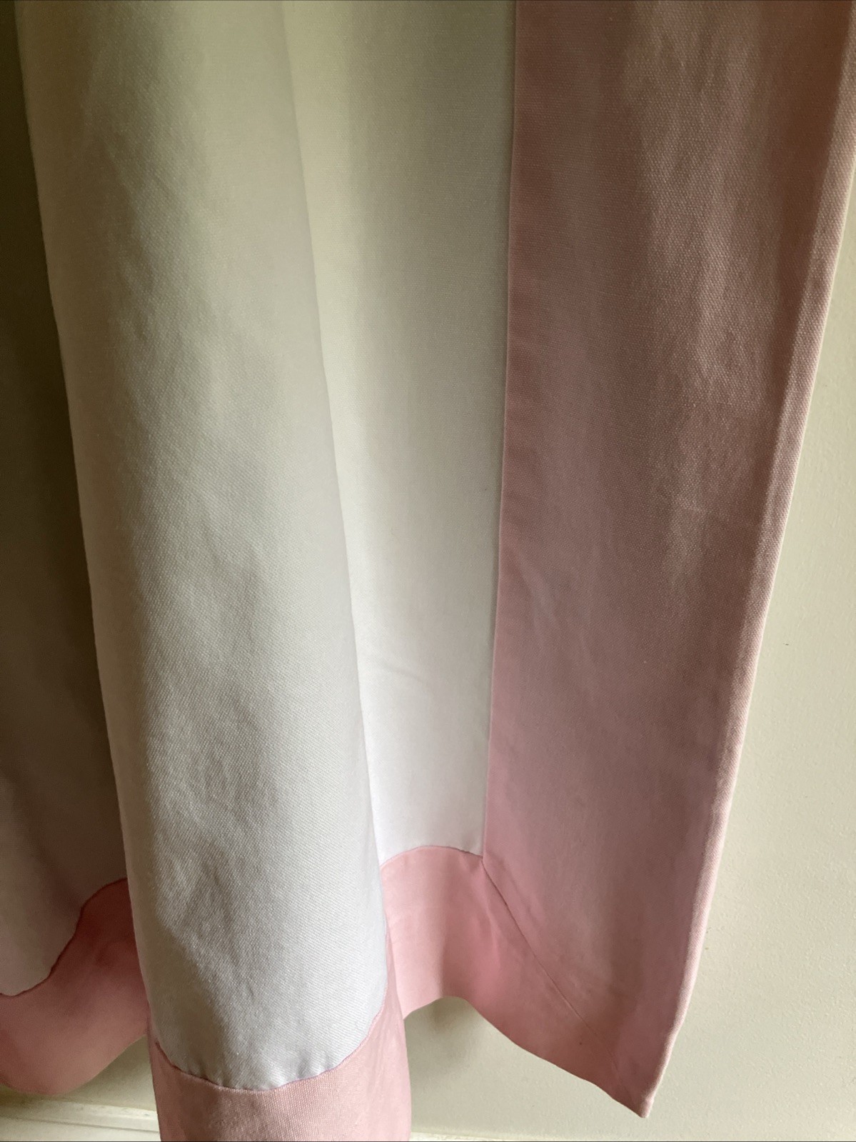 Pottery Barn Kids Color Pink Bordered Grommet Blackout Curtain 2 Panels 84″