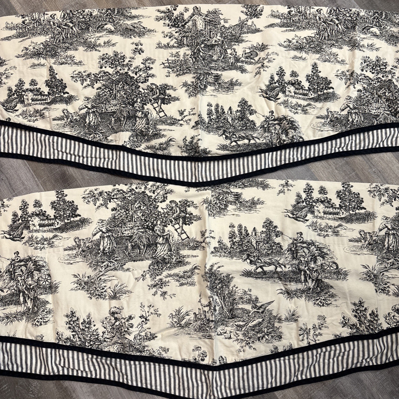 2 Waverly Garden Room French Toile Black Cream Ticking Scalloped Stripe Valances