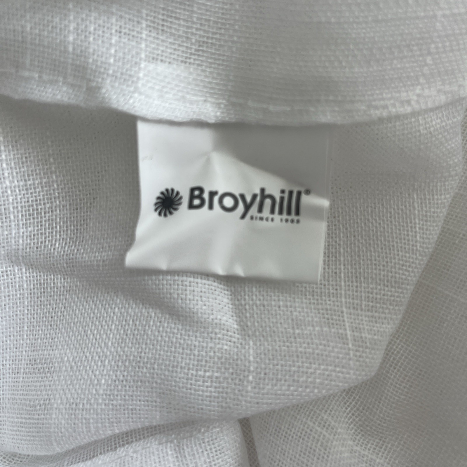 Broyhill 8 Panels Light Filtering Ring & Tab Top w/Attached Valance EUC