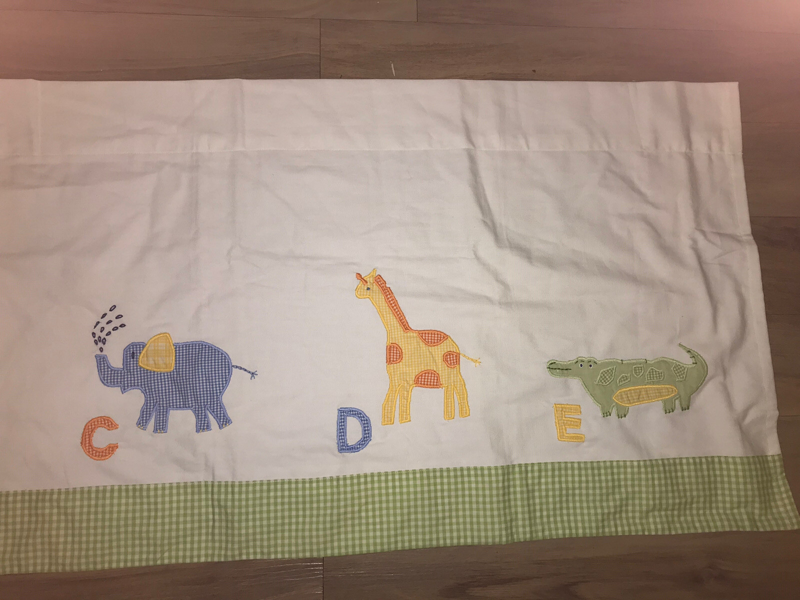 POTTERY BARN KIDS Valance Nursery Window Curtain Animals ABC Applique 43.5″x18″