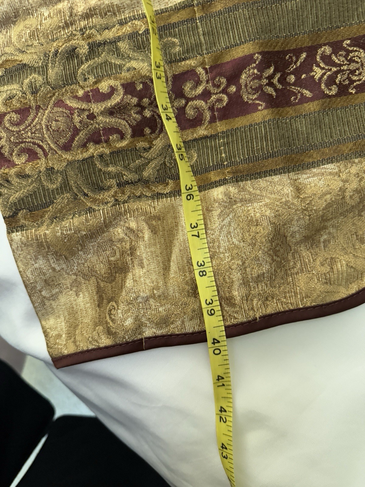 Croscill Townhouse Ascot Valances Stripe Burgundy Green Tassels Set Of 2