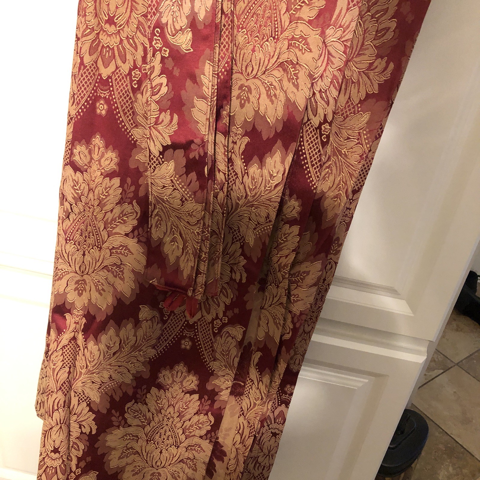 1 Pair Burgundy Red And Gold Pole Top Curtain Pair- 2- Panels 5ox84 Plus Tieback