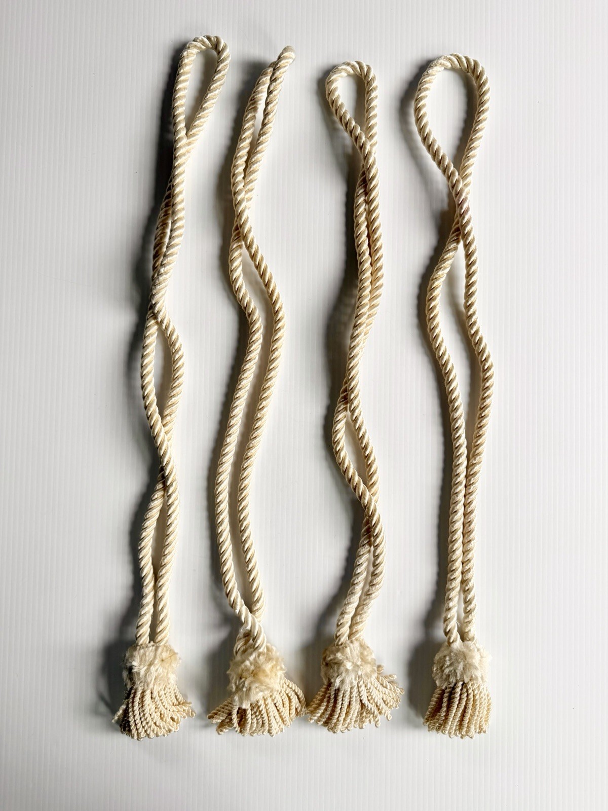 Set Of 4 Ivory Curtain Tie Backs Braided Rope w/ Tassels