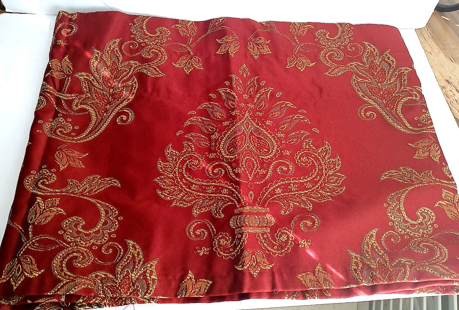 Nobility Floral Jacquard Lined Valance 87 1/4 x18″ Burgundy Yellow Sage 3″ Rod
