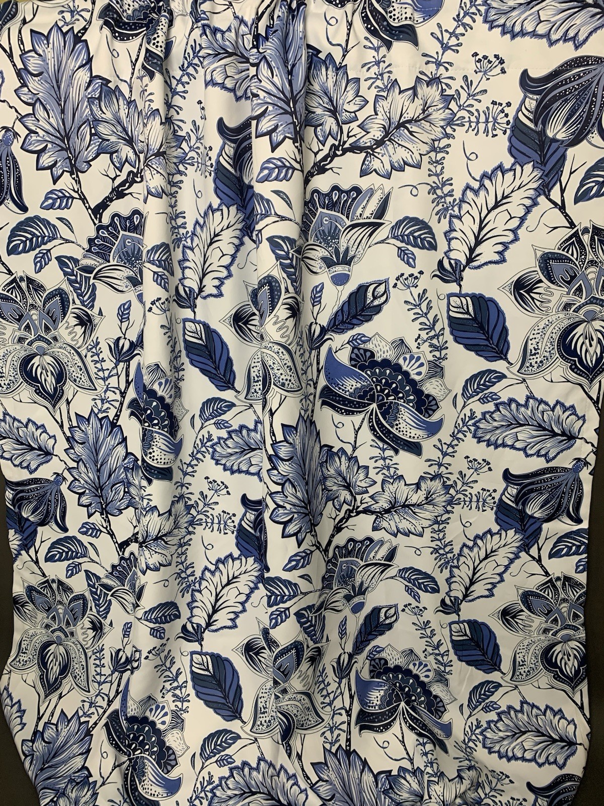 Half Moon Drapes Floral Blue White Pattern 52″x 108″ – 2 Panels