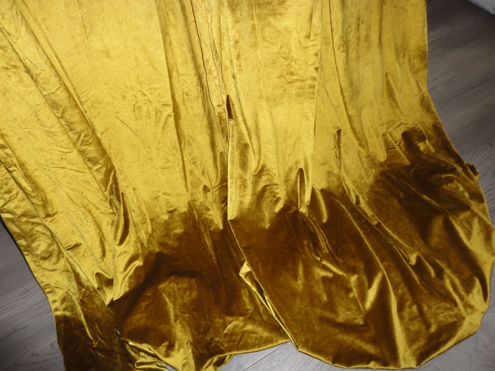 CHERRY HOME WARM LIQUID GOLD VELVET GROMMET (2) DRAPERY PANELS 51X96