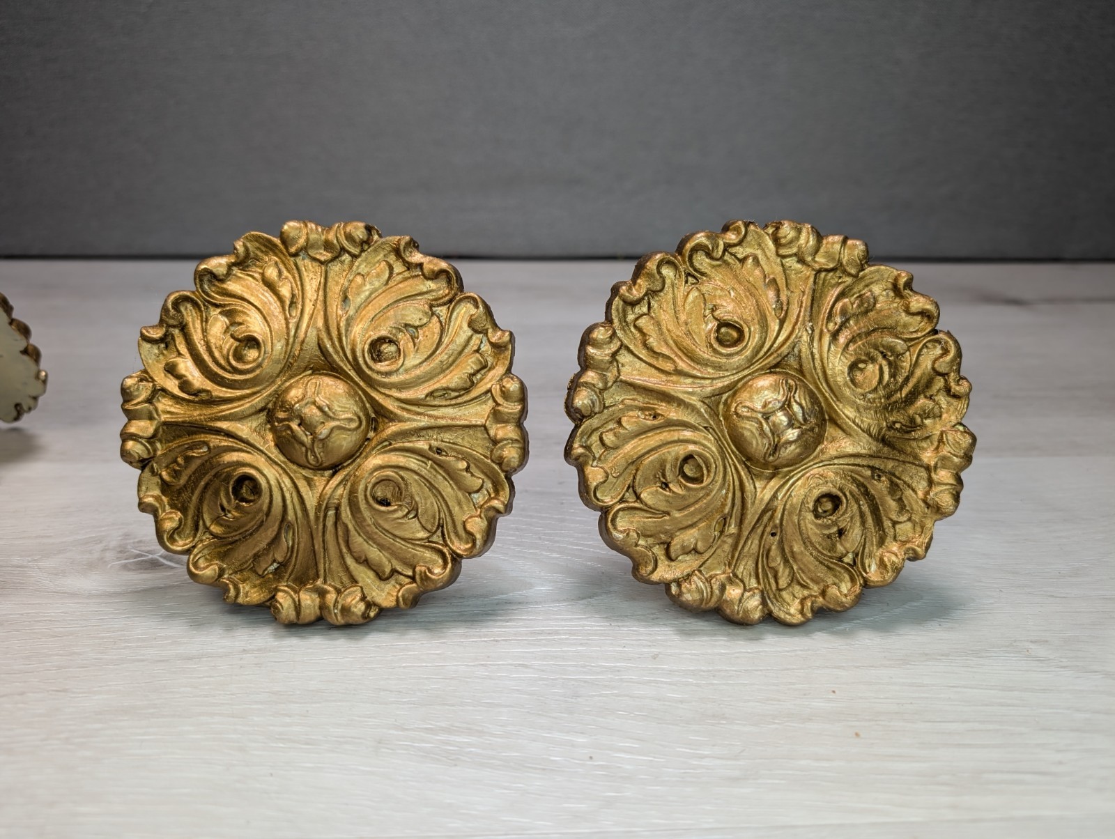 Lot – 4 Vintage Medallion Plastic Gold Curtain Tie Back Towel Holder 4” Art Deco