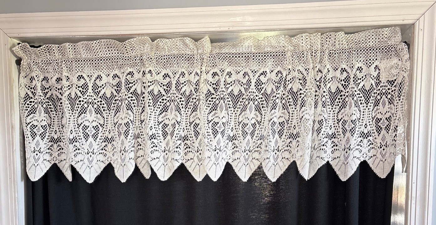 Lace Valance 60″W X 15″L Cream Scalloped Edges Patterned Rod Pocket Curtain