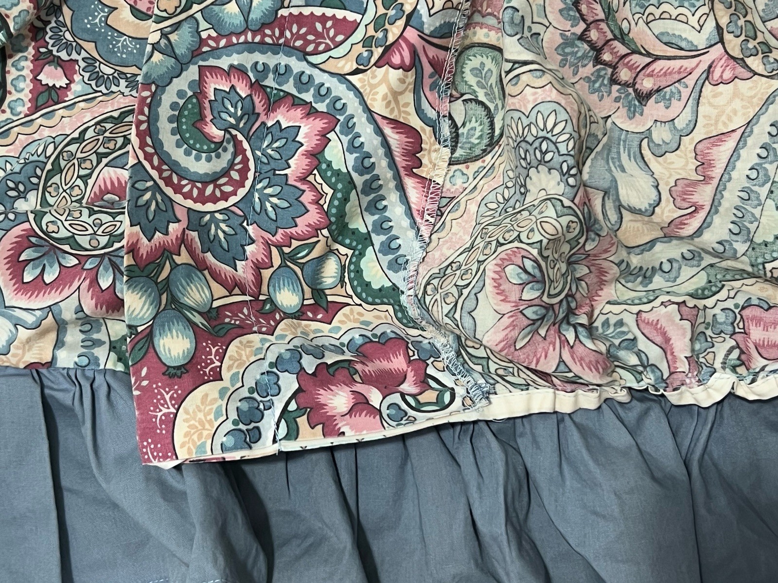 Vintage 80s Handmade Double Tuck Ruffle Valance Blue Paisley Floral Whimsy 100″