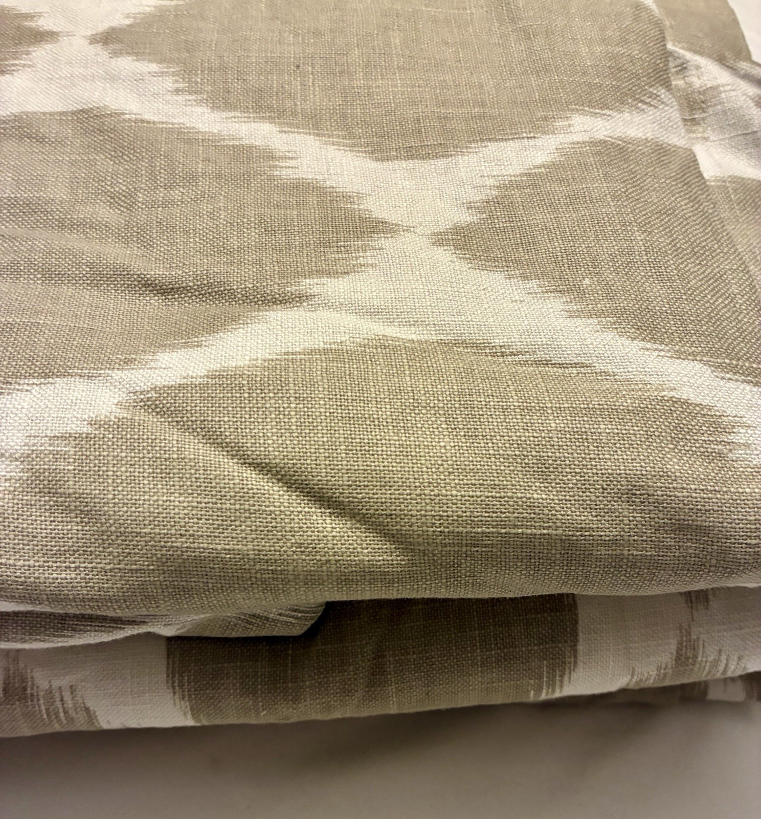 West Elm Ikat Ogee Linen Curtains – Taupe/Cream 48″ X 84” (Set of 2 panels).