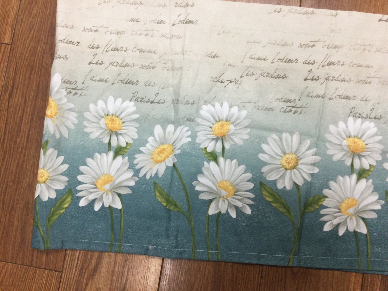 VALANCE DAISIES TEAL TAN YELLOW WHITE FLOWERS 100% POLYESTER 14″ X 57 COUNTRY