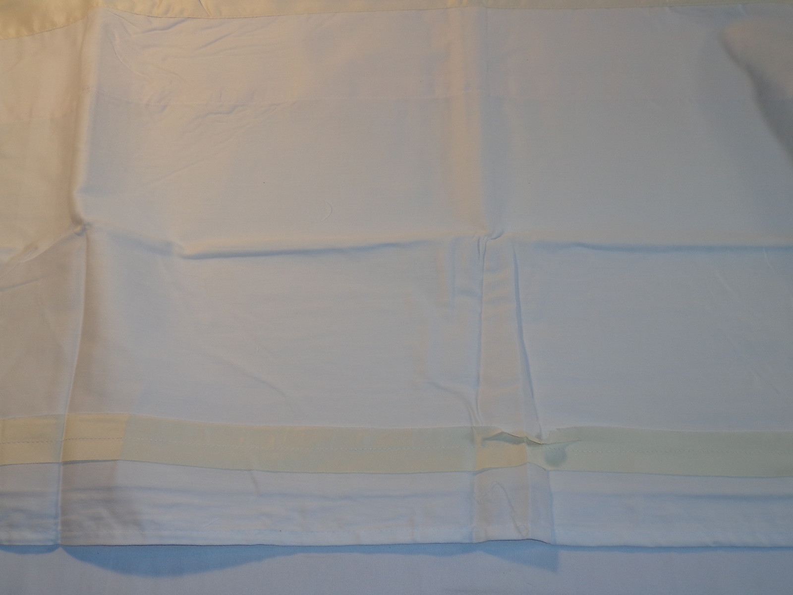Mary Jane’s Home Valance – Mulberry