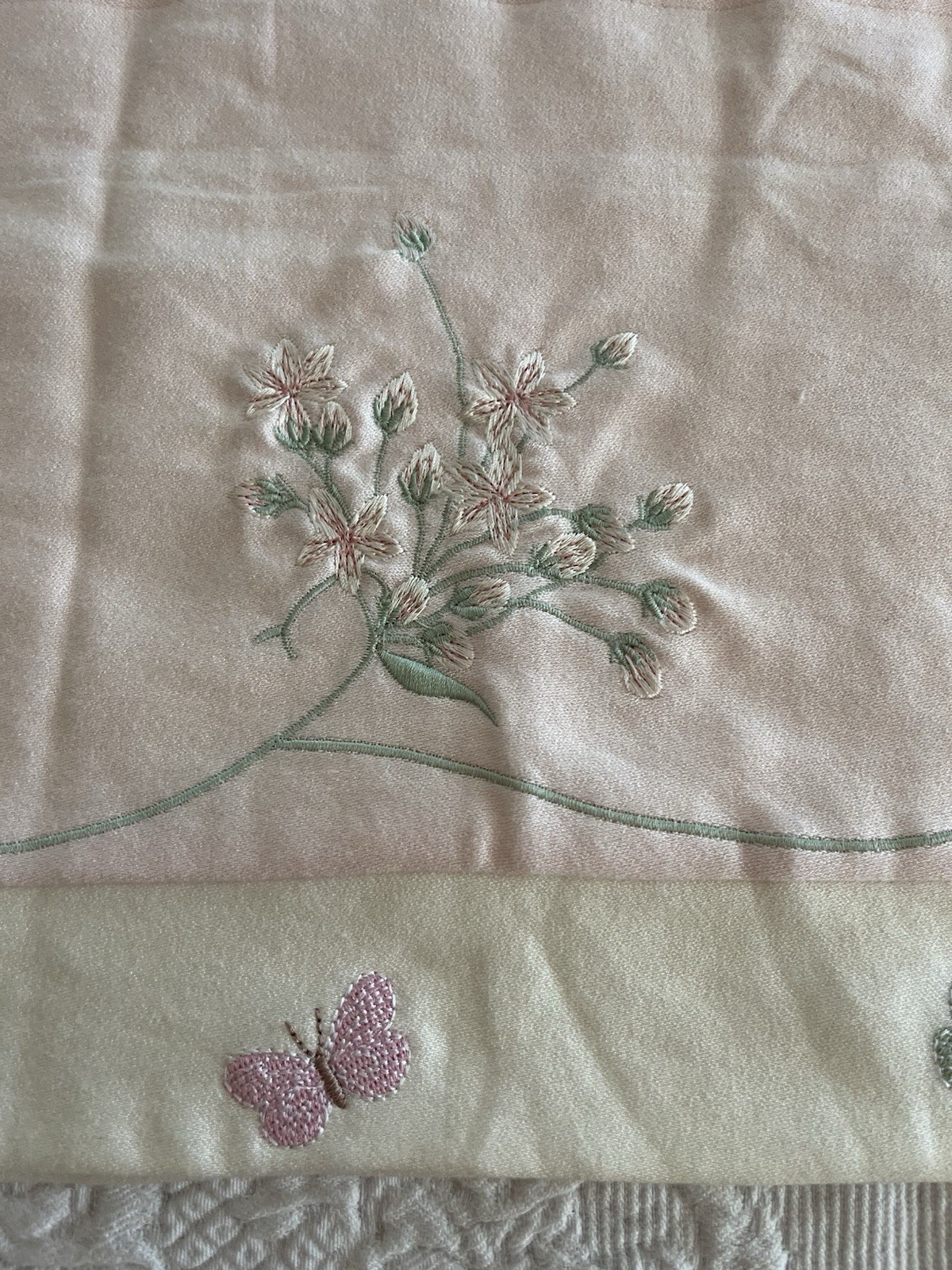 Kids Line Luxury Embroidered Valance Flowers Butterfly Pink Nursery Girl 60×15