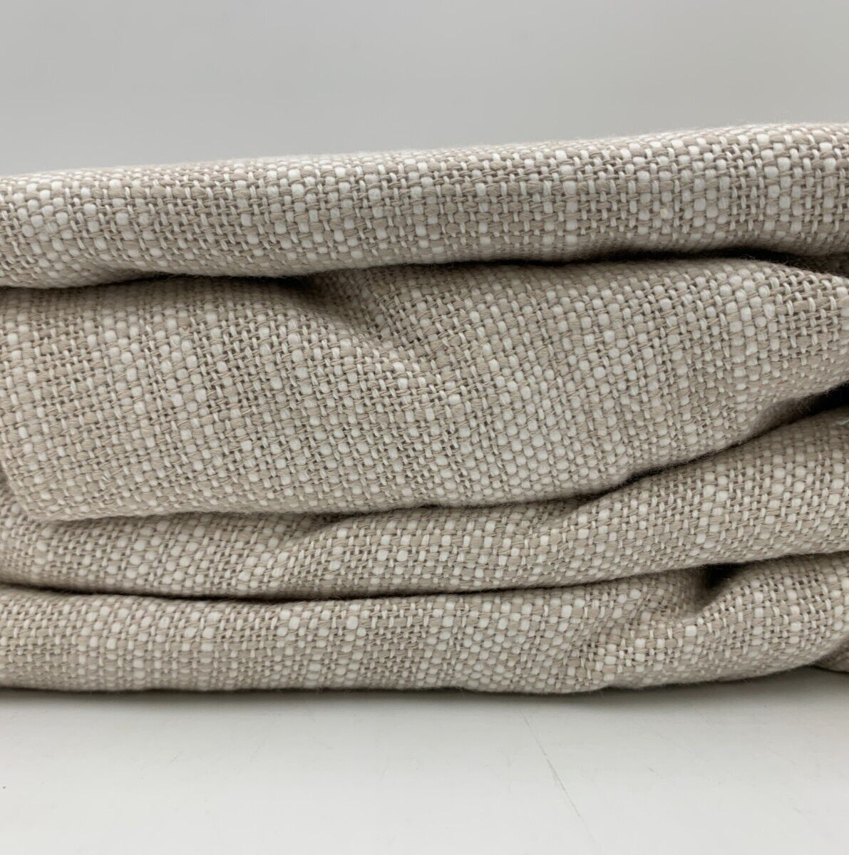 Pottery Barn Seaton Blackout Curtain Drape Panel S/2 Oatmeal 100 x 80″ READ Q12A