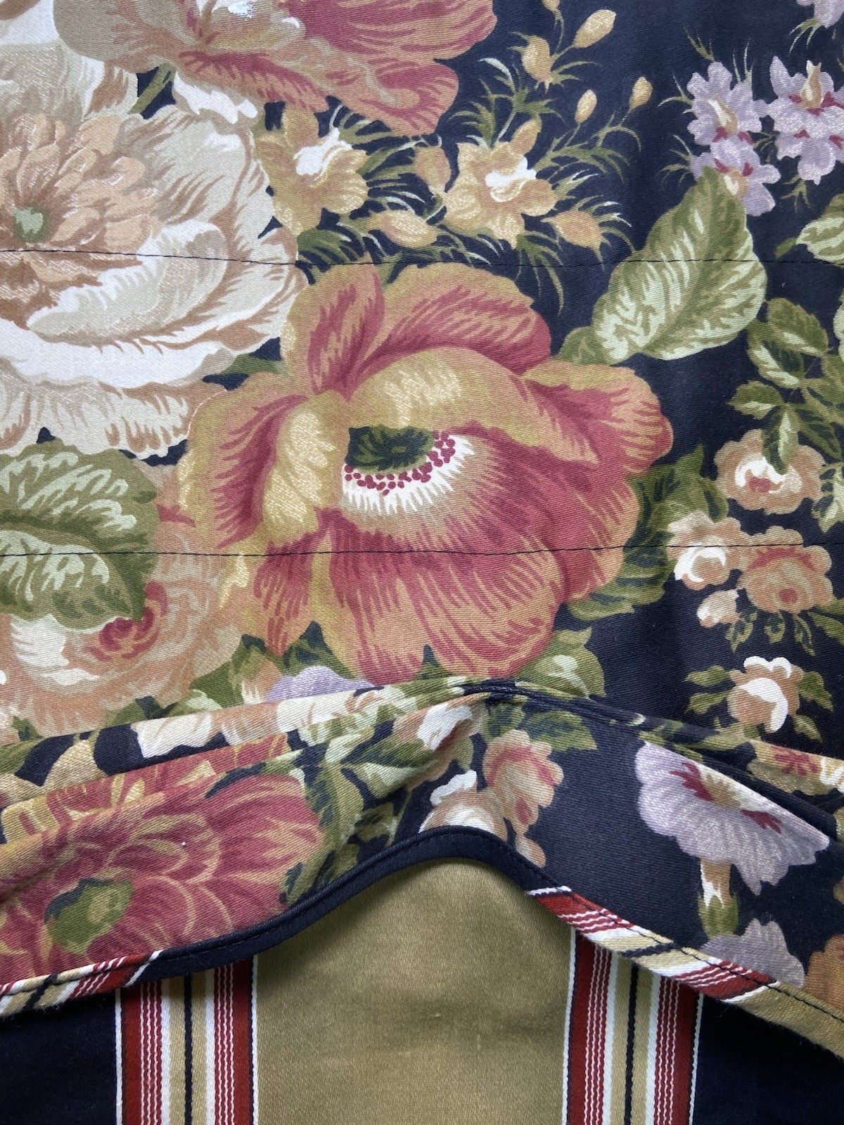 EUC Lot of 4 Waverly Valance Black Floral Stripe Traditional Elegant 74.5 x 16