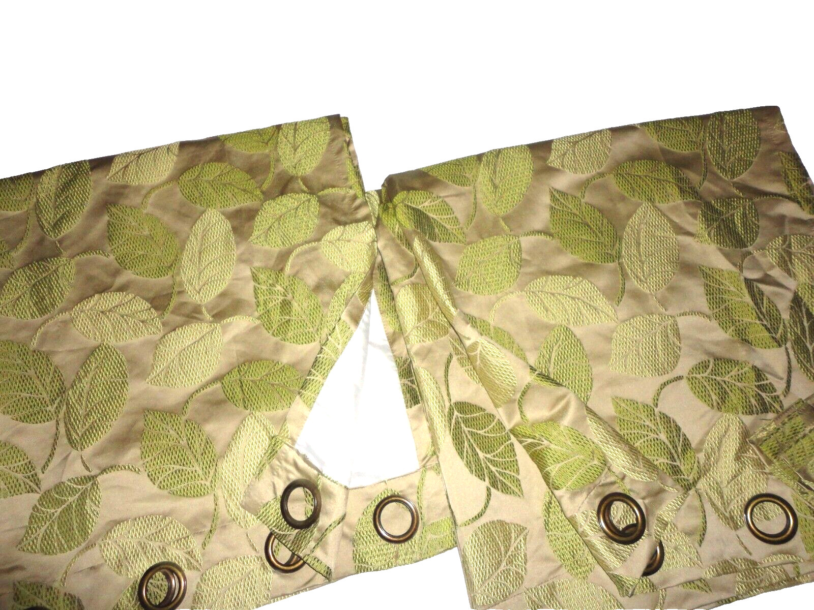 PIER 1 IMPORTS FREEMONT LEAF MOTIF GREEN DAMASK (2)GROMMET PANELS CURTAIN 50X105