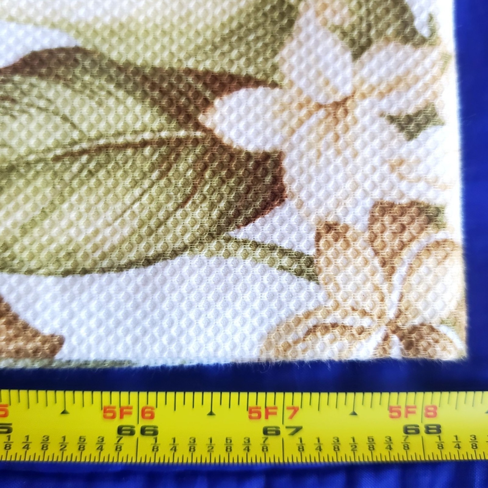 Vtg Williamsburg Valance 68Lx22″ White, Creamy Yellow Floral Cotton Plaid Ruffle