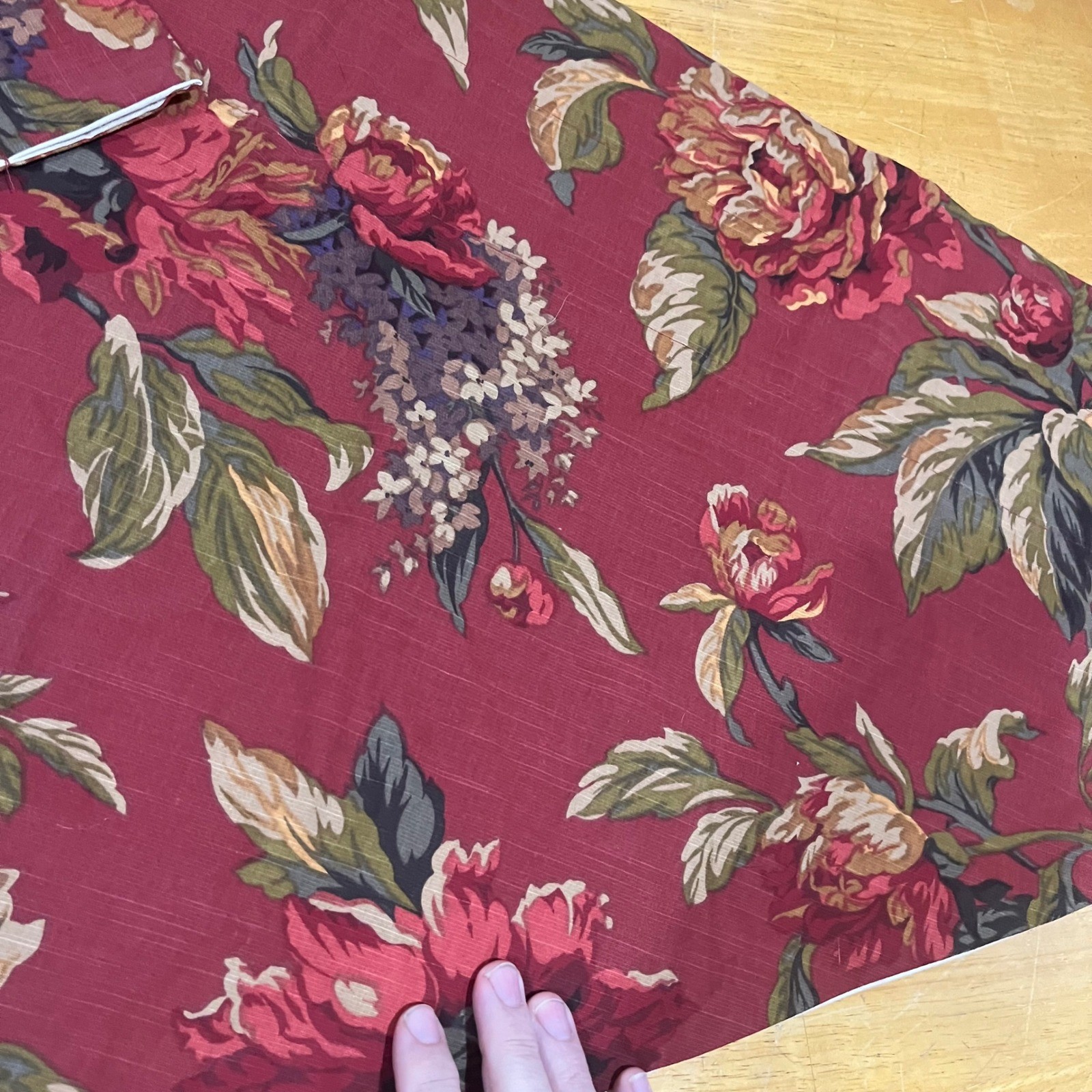 Croscill Home Serena Red Floral Pointed Window Valance with Tassel 40×25 Classic