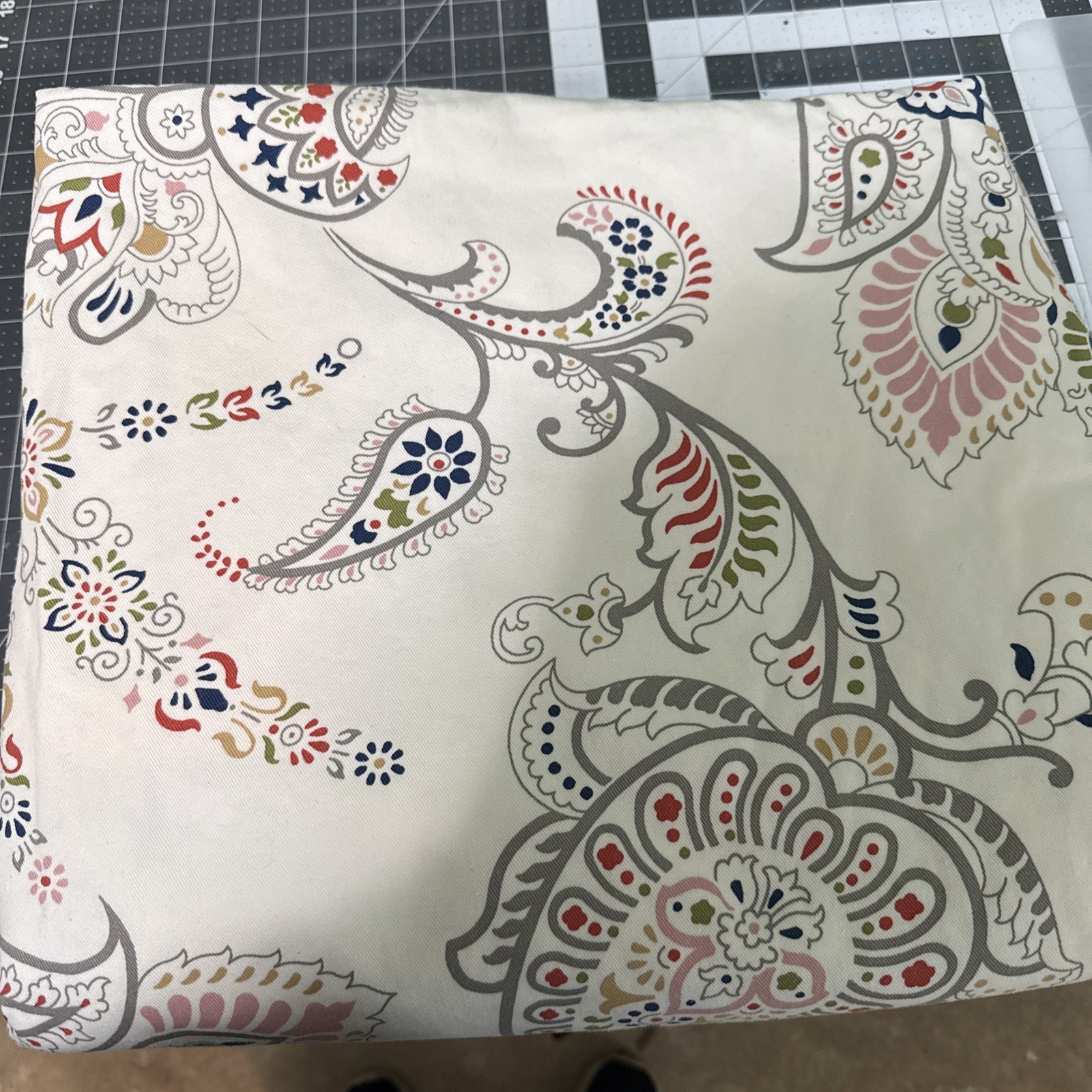 ikea PUSSMUN Curtains, 1 pair, white/multicolor, paisley Pattern 57×98 » NEW