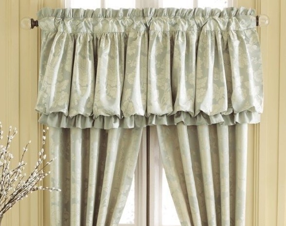 Croscill Dana One Layered Scalloped Valance 52″ x 16″ Light Sage New Polyester