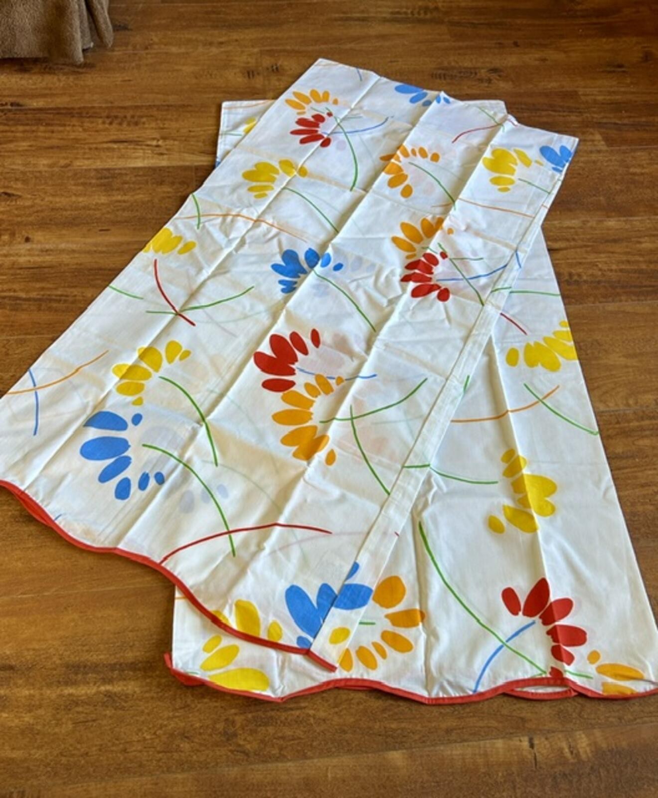 Vintage Floral Pattern Pillow Cases with Red Trim