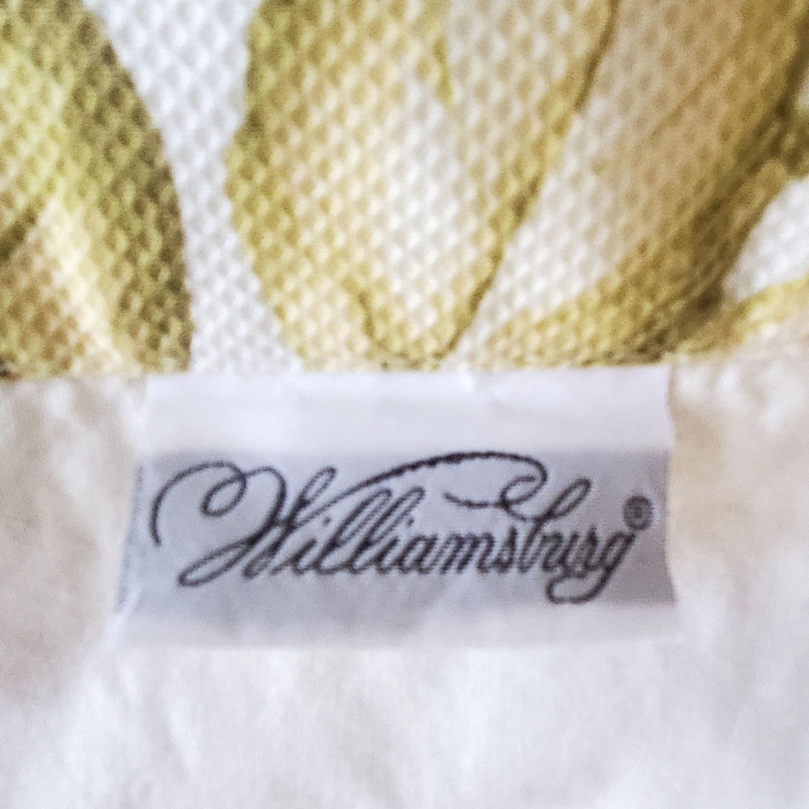Vtg Williamsburg Valance 68Lx22″ White, Creamy Yellow Floral Cotton Plaid Ruffle