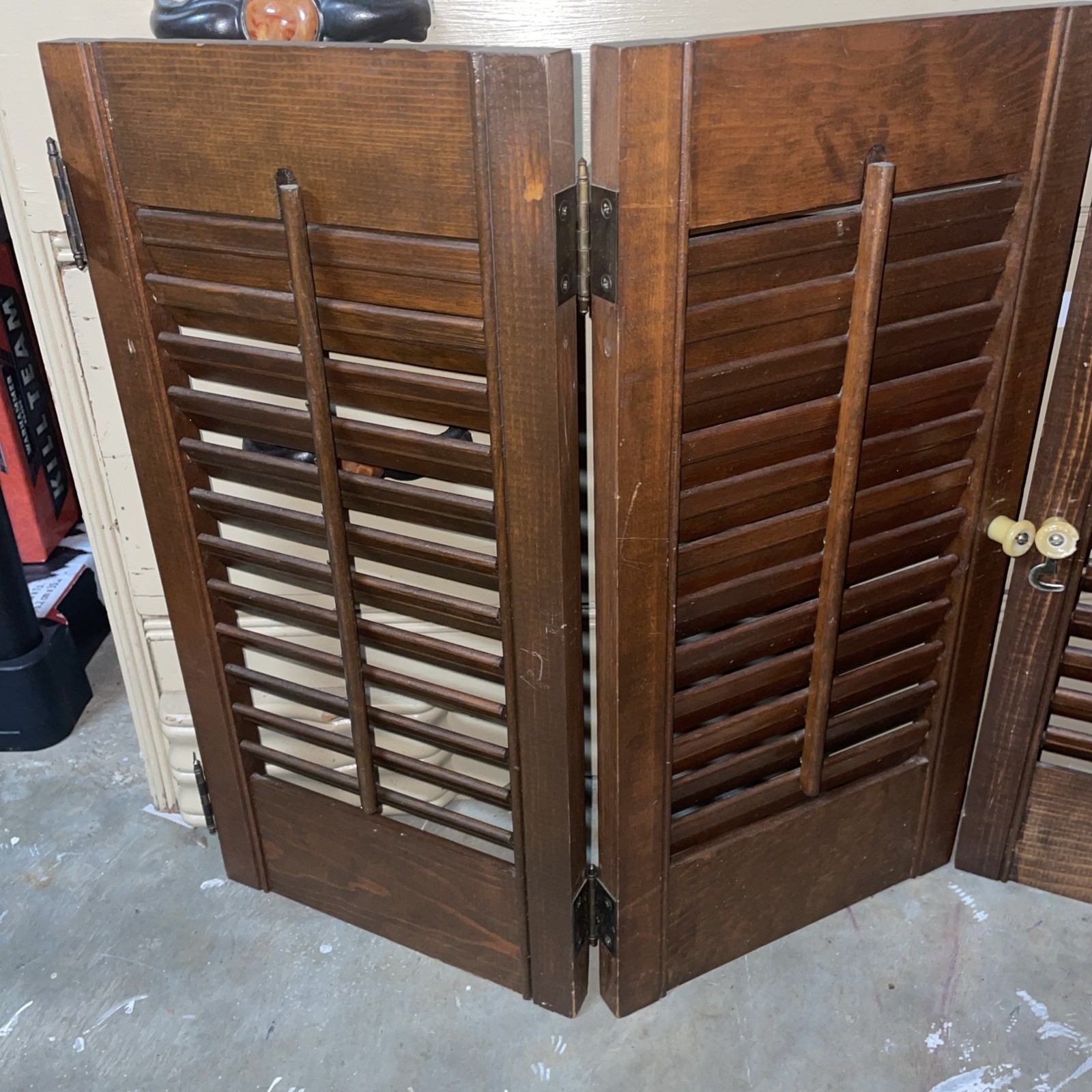 VTG! Plantation Window Shutters ~Wood~Louver~Brown~18”x18” Set of 2!