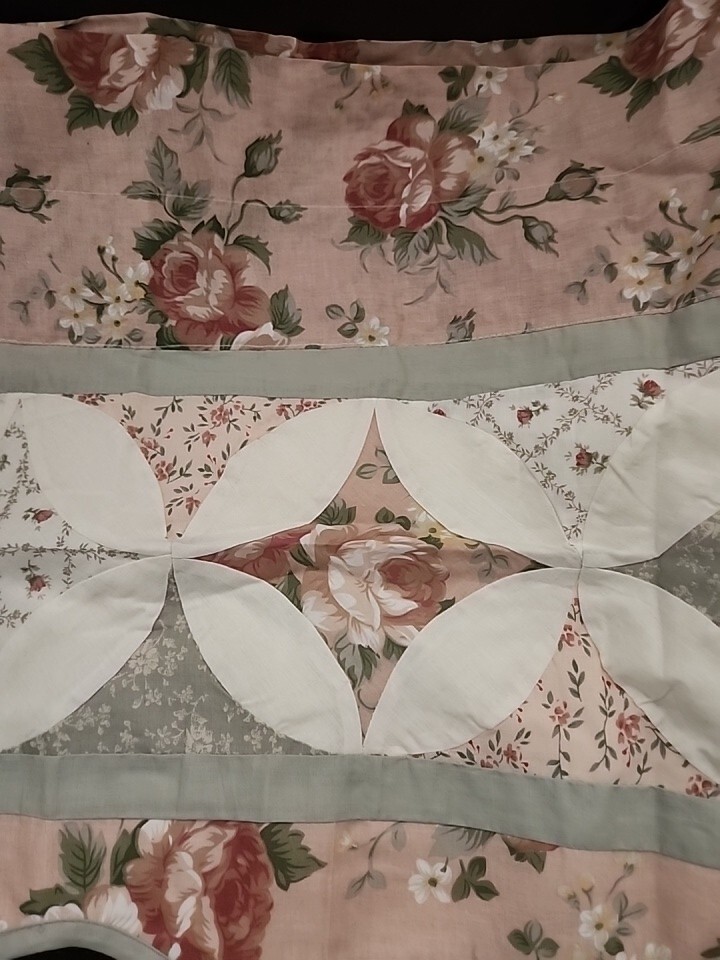 JCP BLUSH MEADOW 20*84 Country Cottage Peach/Green Green Floral Quilt Valance