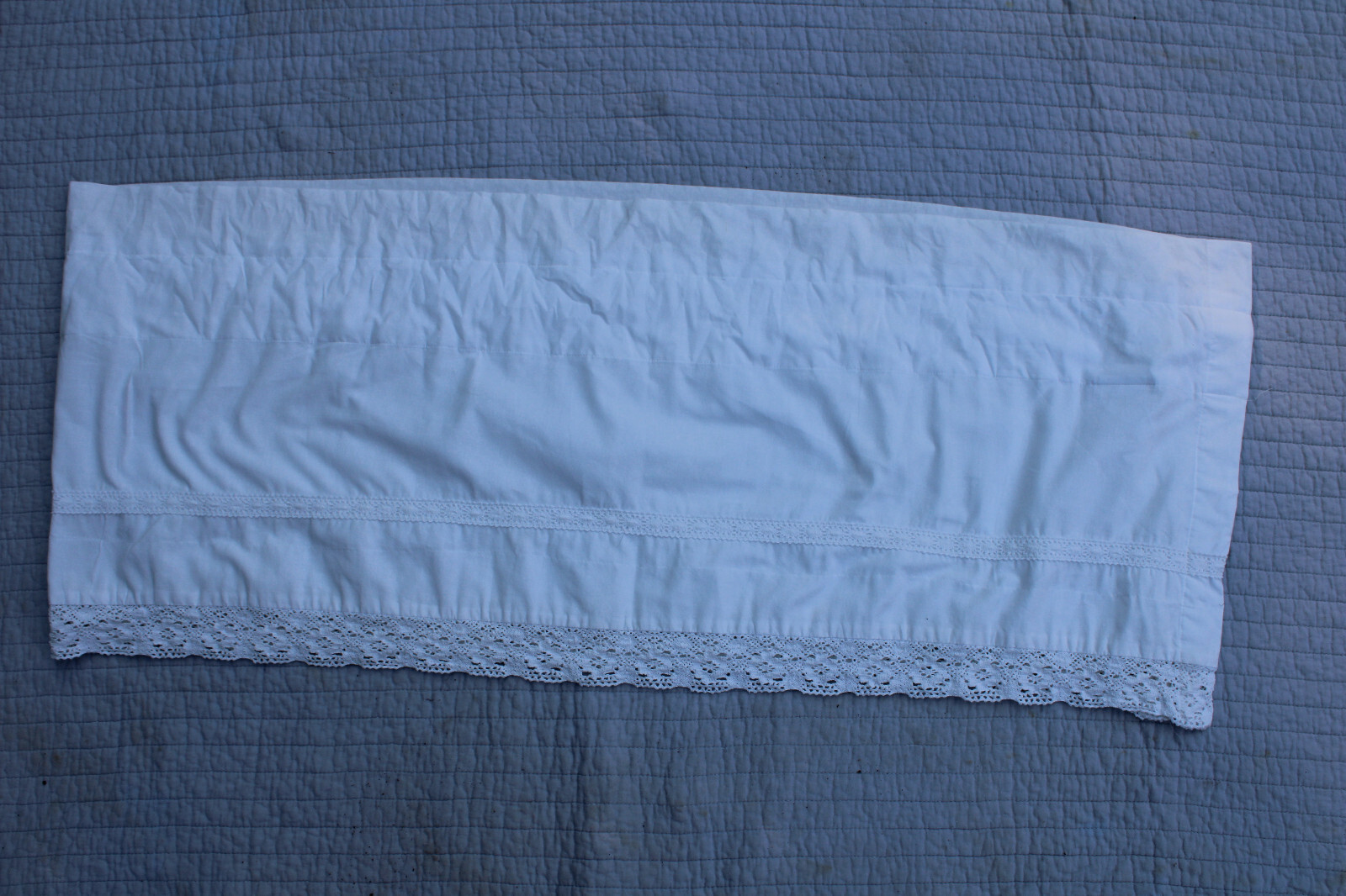Annabella Laura Ashley White Crocheted Cotton Pole Window Valance 84″ X 18″