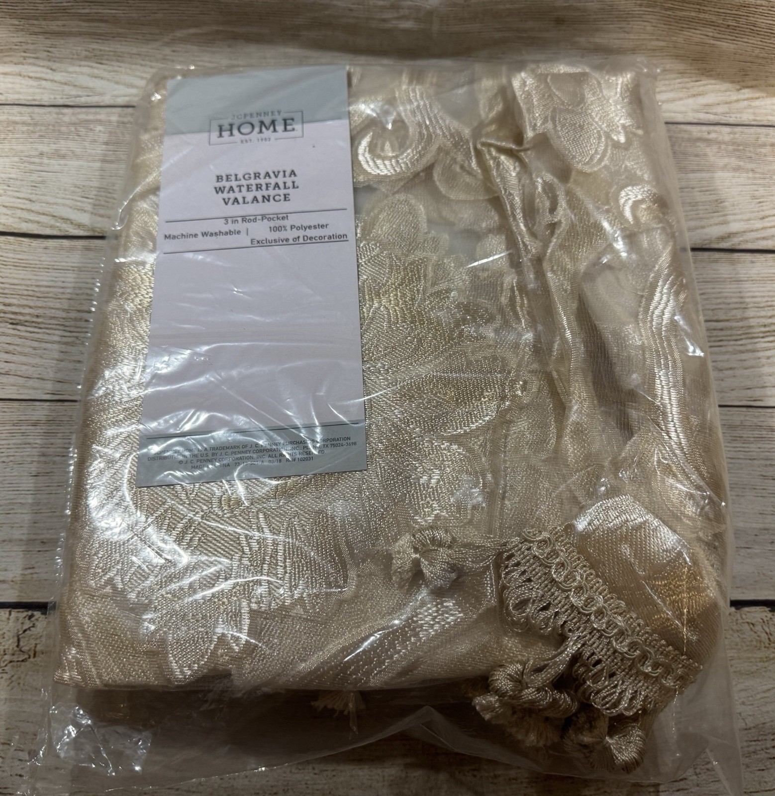 JcPenney Home Belgravia Waterfall Valance 58 x 38 Ivory Beige New in Pkg GTub11