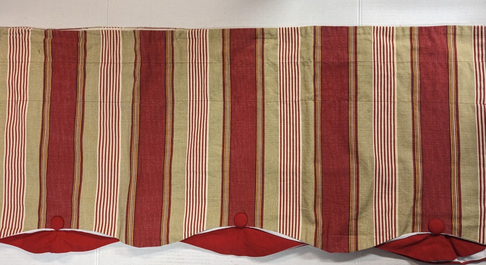 Waverly Home Classics Red and Tan Yacht Club Stripe Window Valance 80 x 17