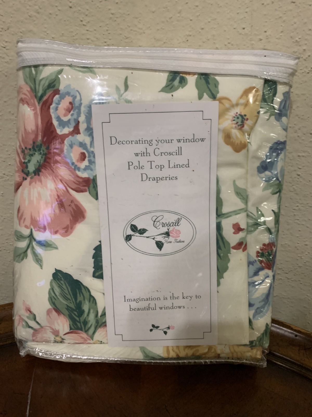 Croscill Colette? Curtain Panels 86 x 42″ & Tiebacks Lined Floral 4 Piece USA