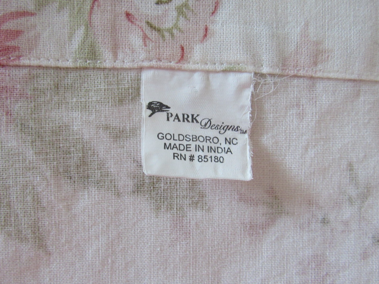 PARK DESIGNS SCALLOP SHABBY CHIC LIGHT PINK GREEN FLORAL ON WHITE VALANCE HV2