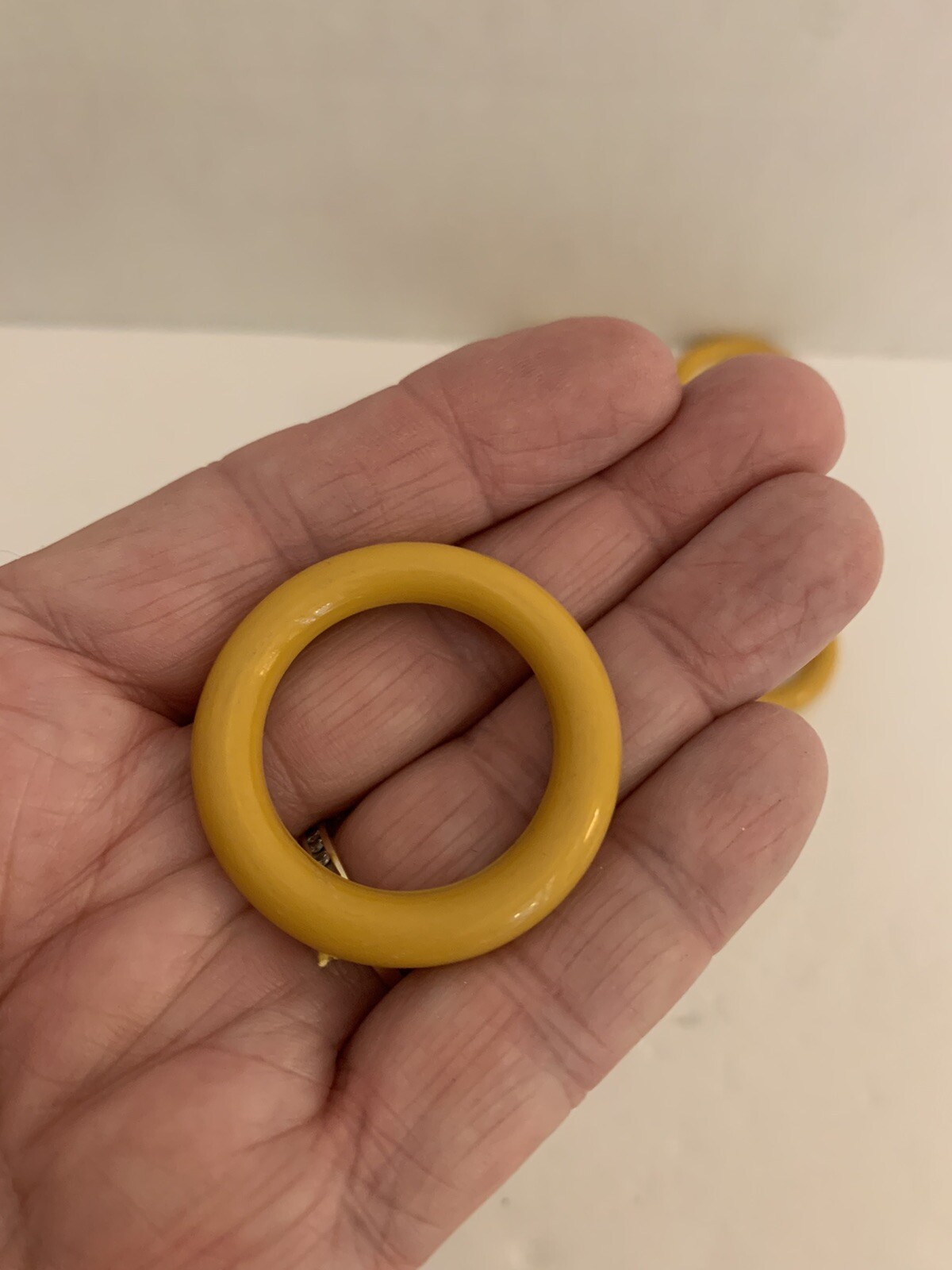 Vintage 20 Yellow Plastic CAFE CURTAIN RINGS Kitchen For 1″ Rods