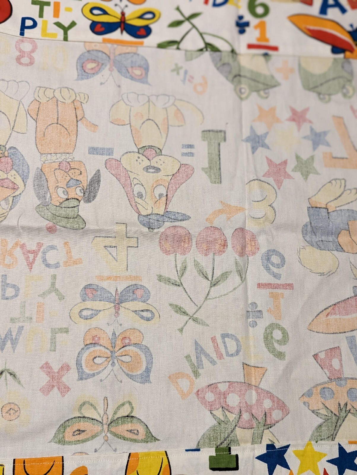 Vtg Children’s Nursery Valance ~ 44″x 23″ – 1970s Fun Dog Frog Rabbit & Numbers