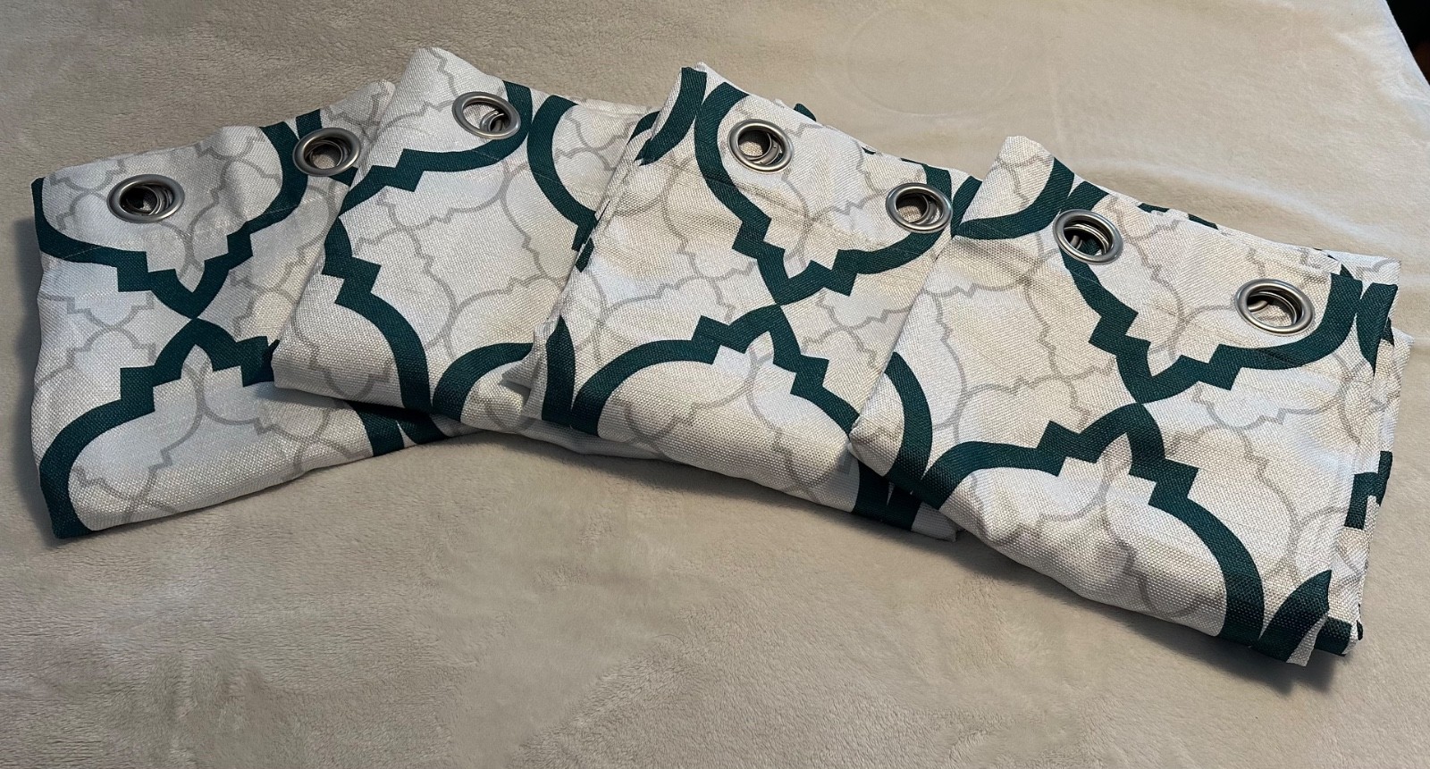 Liz Claiborne «Quinn Lattice» All 4 Panel Curtains