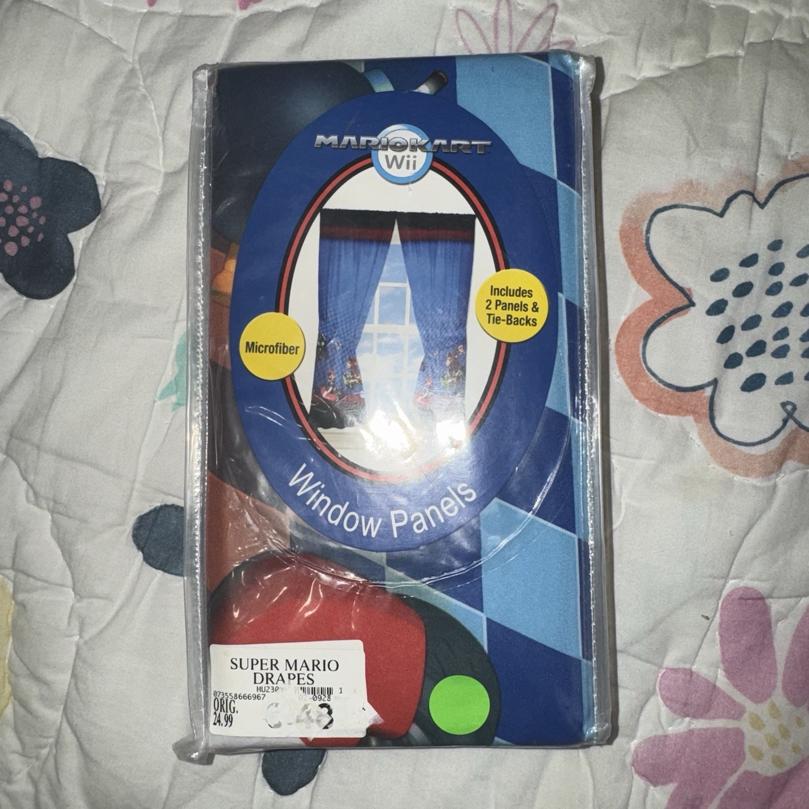 Mario Kart Wii Super Mario Window Panels – Blue & RedBrand New