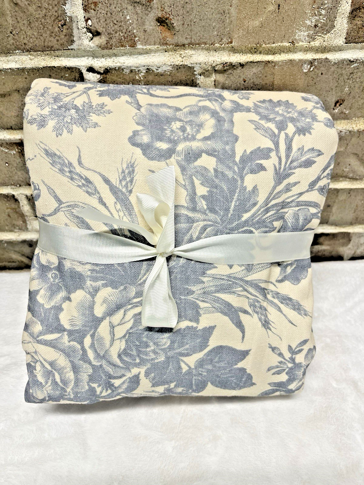 POTTERY BARN Sorrel Toile Linen BLACKOUT Curtain Panel 50″ x 84″ in Blue NEW